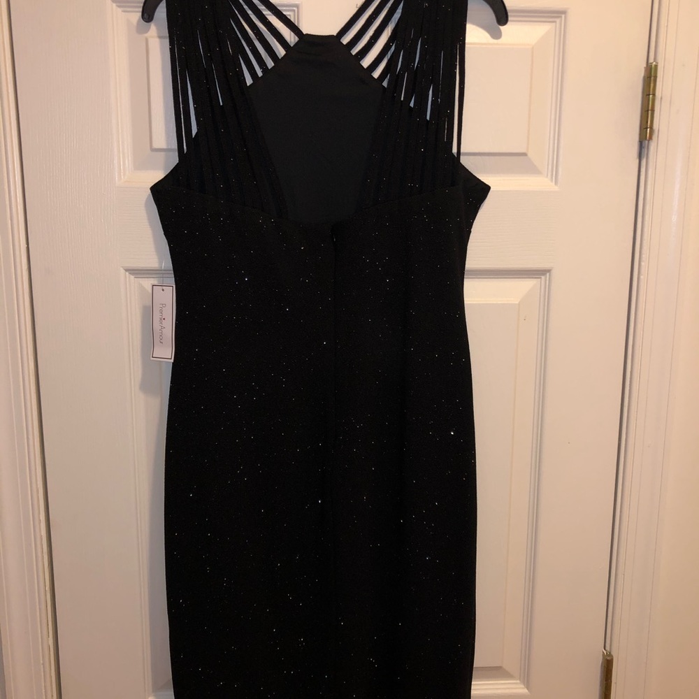 Formal black dress - Picture 7 of 8